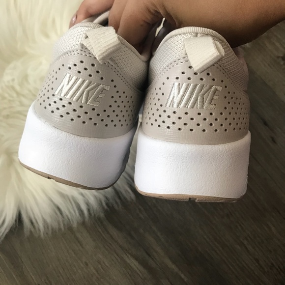 Brand New Nike Air Max Thea Desert Sand - Picture 3 of 6